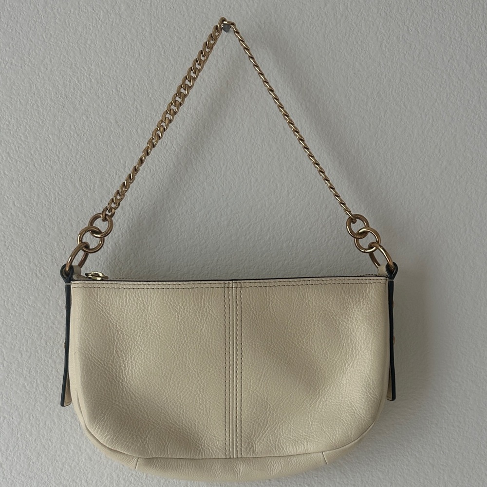 Fossil Cream Leather Shoulder Bag with Gold Chain